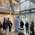 Was heißt „apprenti“ auf Deutsch?