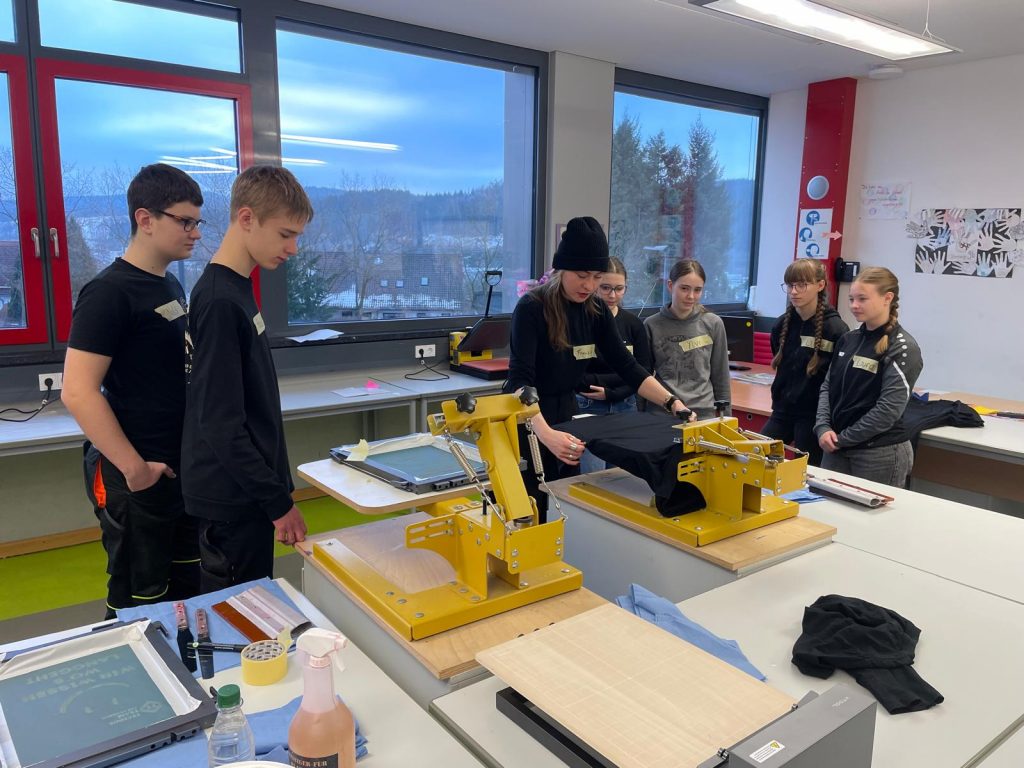 Siebdruck: Eine Kooperation mit dem Fablab Kronach